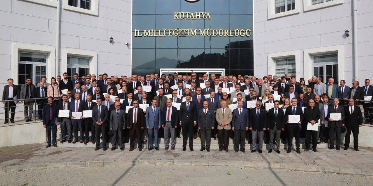 Kütahya’da 30 okula altın, 135 okula gümüş rozet