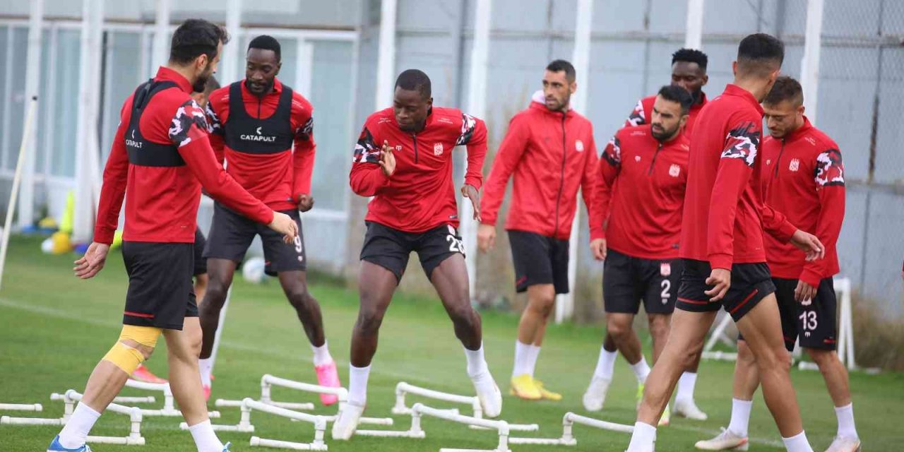 Sivasspor’da Trabzonspor maçı hazırlıkları sürüyor