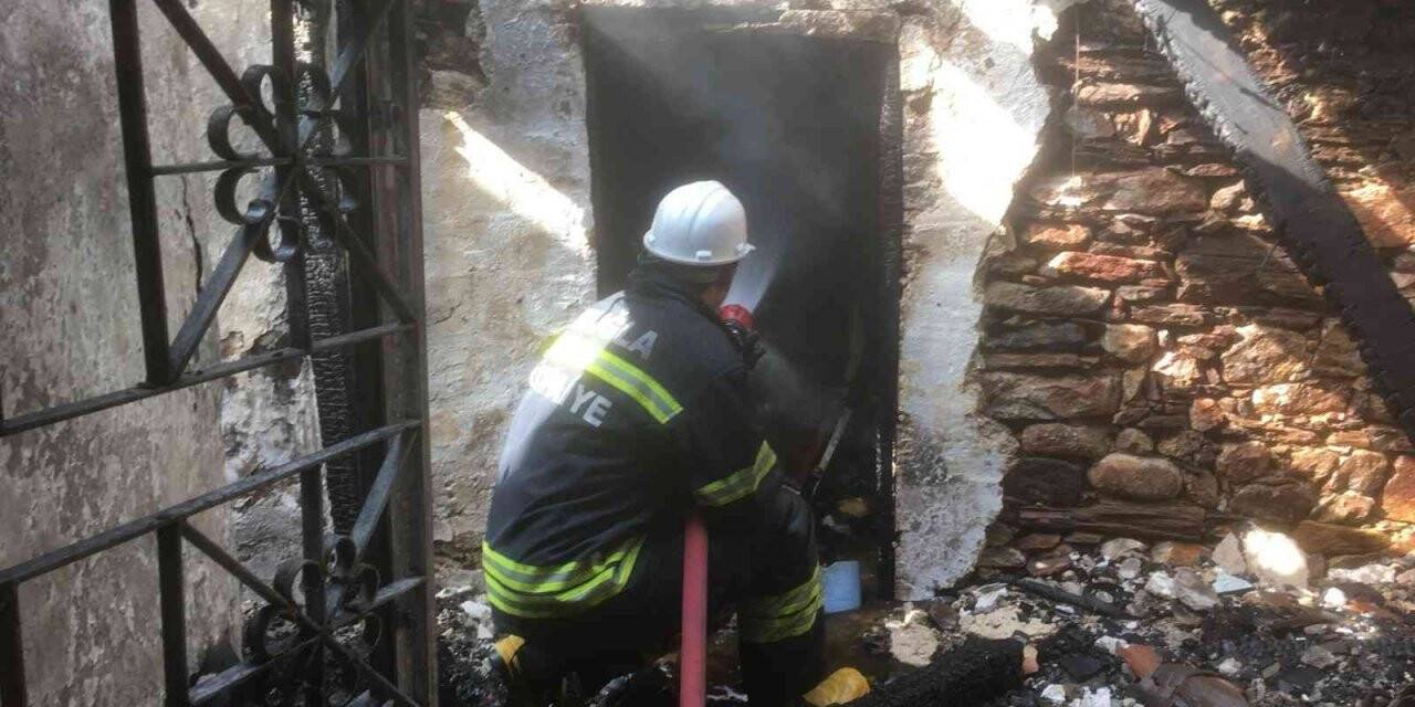 Yatağan’da ev yangını