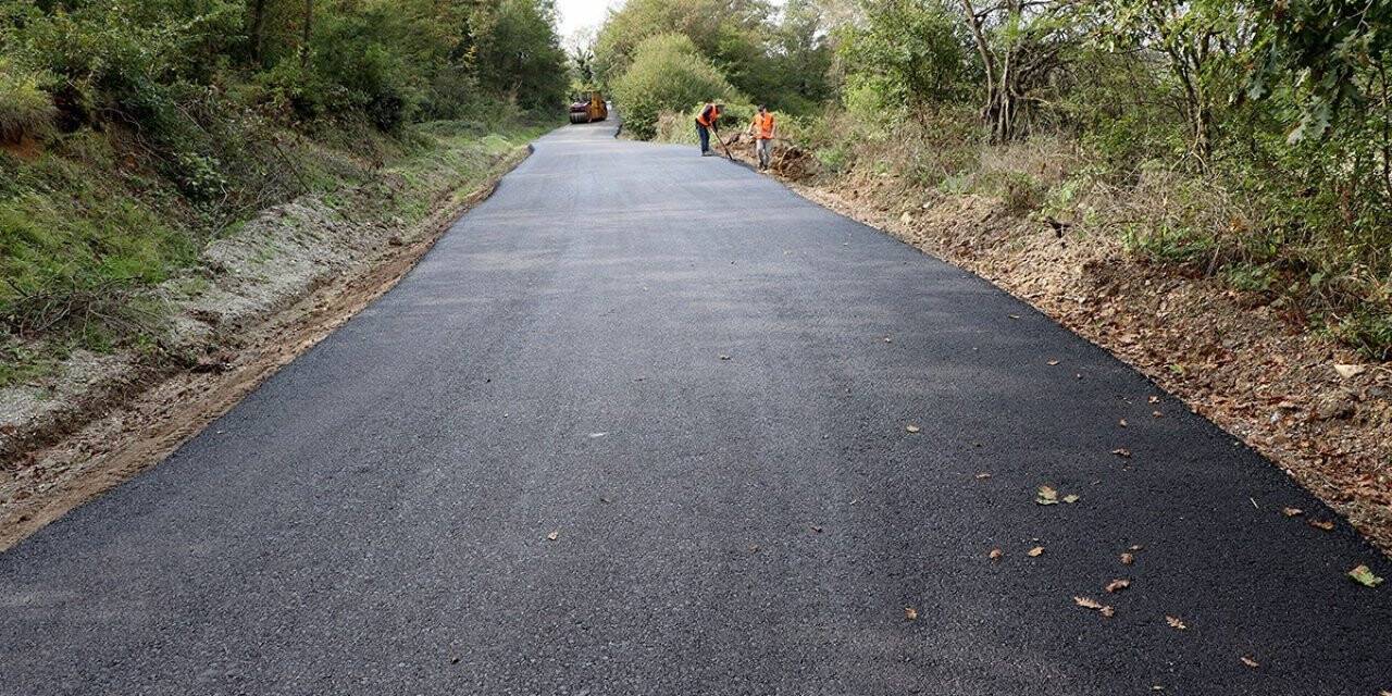 O ilçenin kırsalında asfalt çalışmaları başladı
