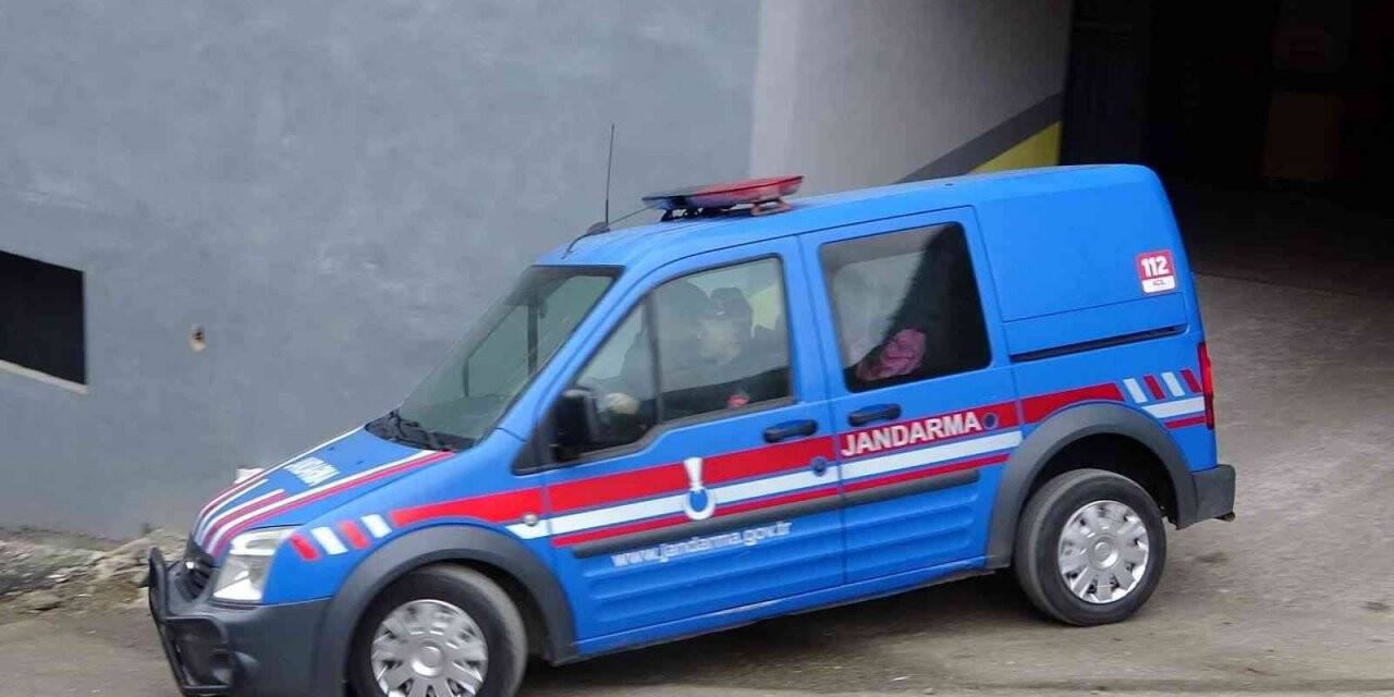 Çocuklarını görmeye gitti, eski eşinin erkek arkadaşı bıçakladı