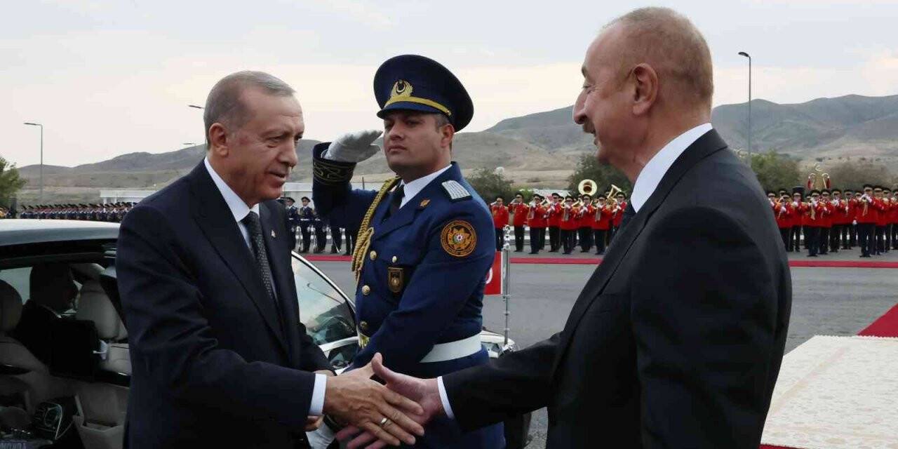 Cumhurbaşkanı Erdoğan, Cebrayıl’da resmi törenle karşılandı