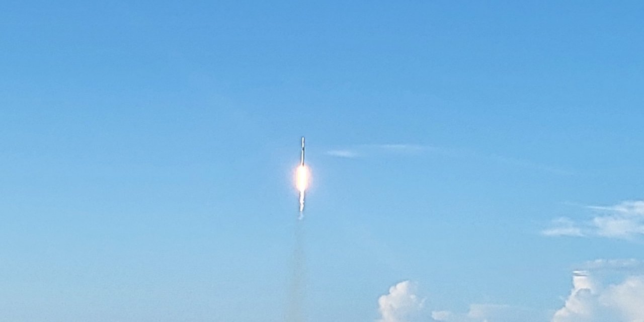 SpaceX, 54 Starlink uydusunu daha yörüngeye fırlattı