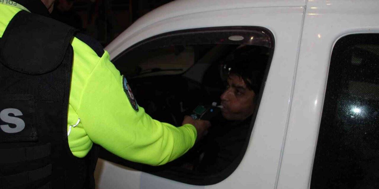 Şırnak’ta trafik ekipleri alkol uygulaması yaptı