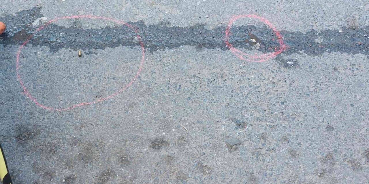 Husumetlisini sokak ortasında vurdu