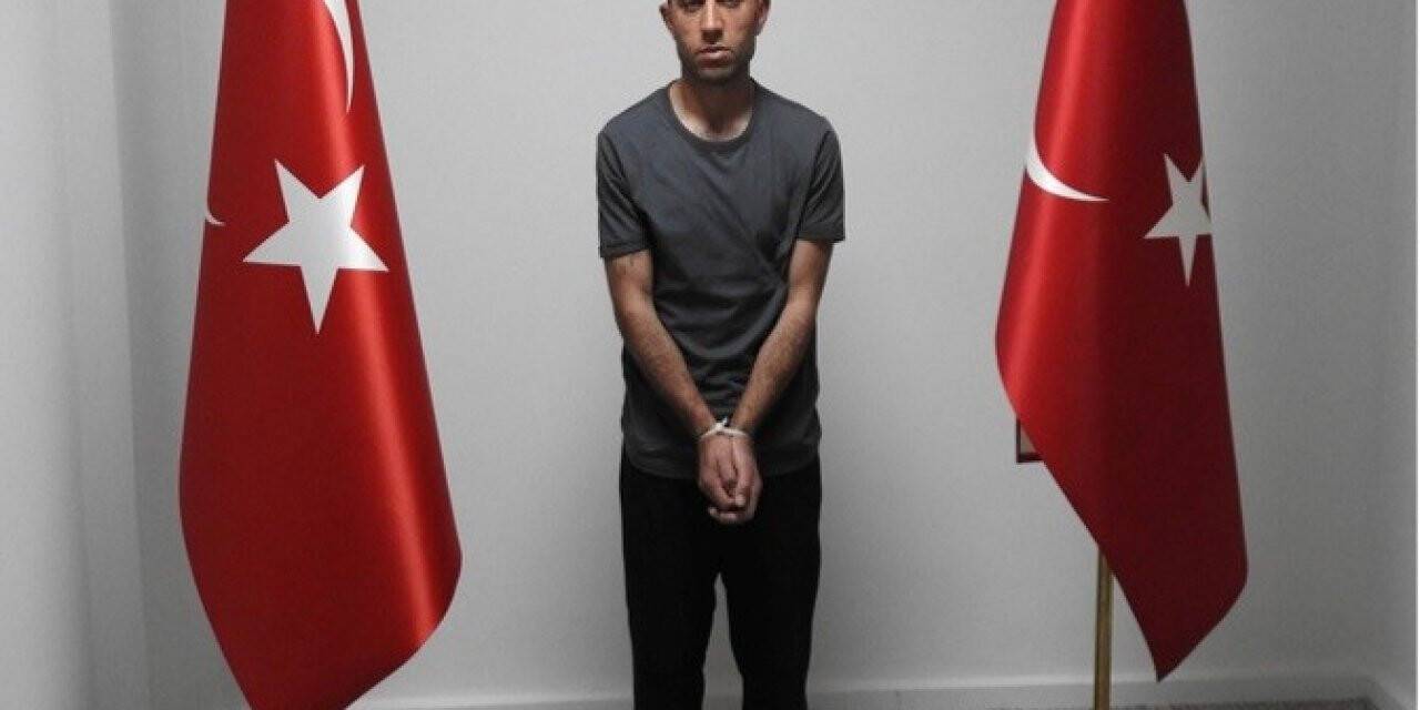 MİT, Irak’ın kuzeyindeki Sincar’da düzenlediği operasyonla PKK/KCK’nın suikast biriminde sözde komutan olarak faaliyet yürüten Burhan Piçak’ı Türkiye’ye getirdi.