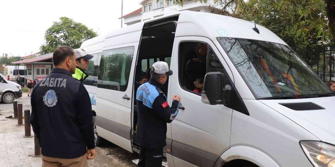 Okul servislerine sıkı takip