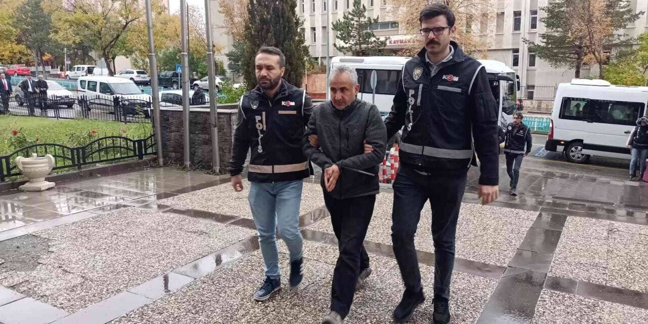 FETÖ yapılanmasına Gazi Turgut Aslan Operasyonu: 13 gözaltı