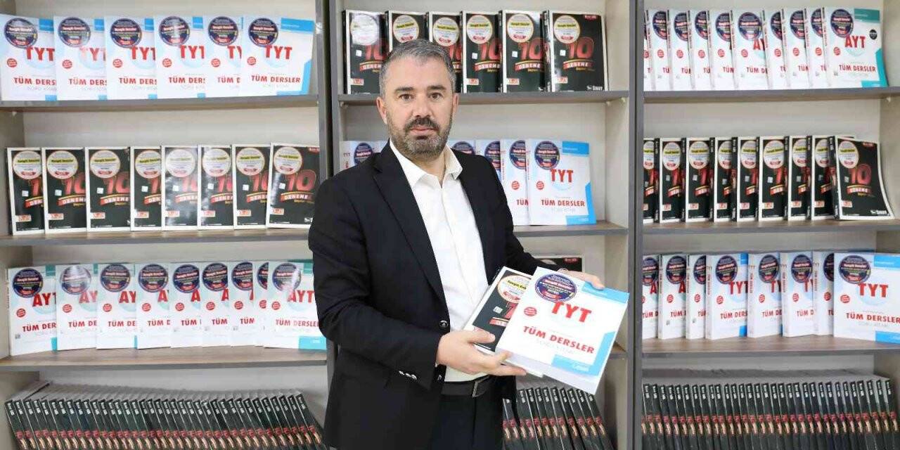 Pursaklar Belediyesi’nden öğrencilere yardımcı kitap desteği