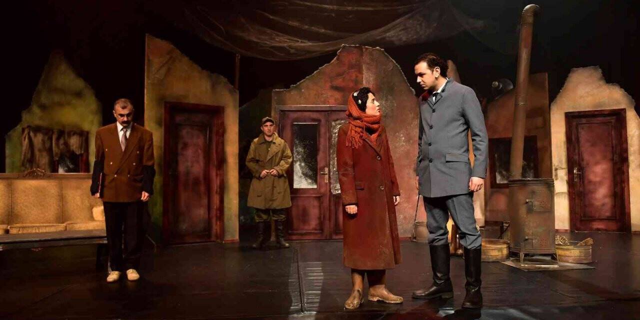 ’Buzlar çözülmeden’ oyunu Adana yolcusu