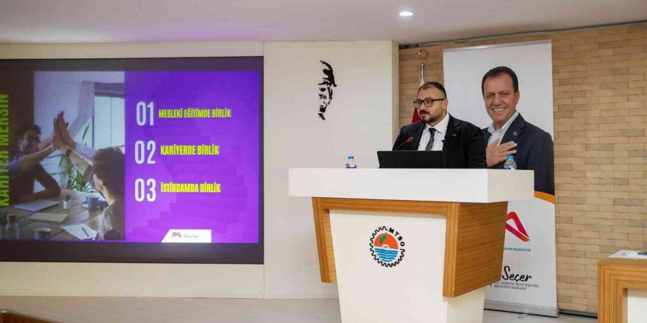 Gençler Kariyer Merkezi ile geleceğe hazırlanıyor