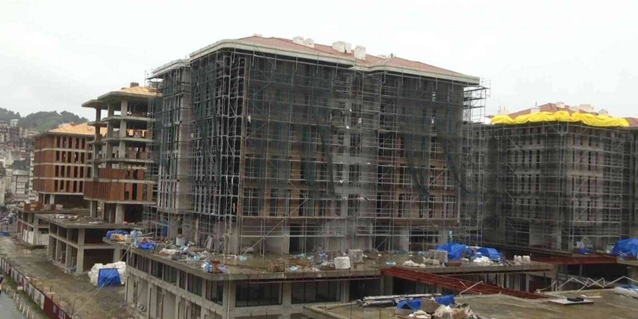 Rize’de kentsel dönüşüm için yapılan belediye bloklarında sona yaklaşıldı