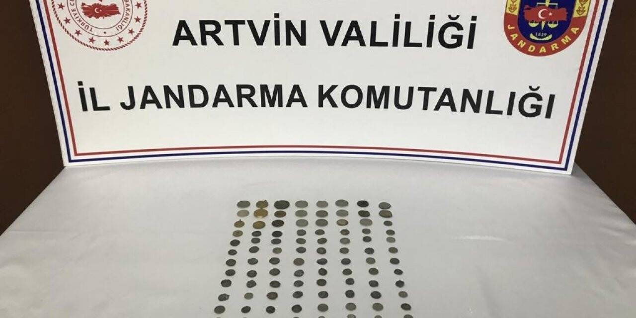 Artvin’de jandarmadan tarihi eser operasyonu