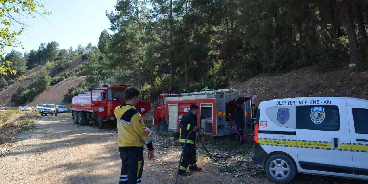 Antalya’da orman yangını büyümeden söndürüldü