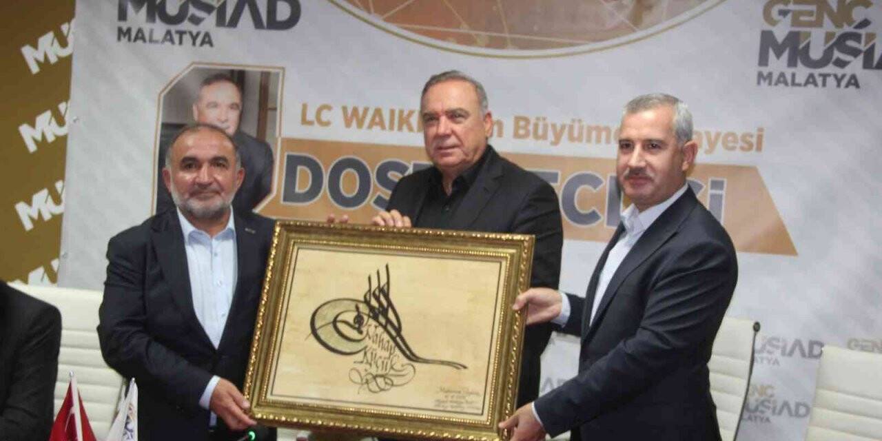 İş adamı Vahap Küçük, ’Dost Meclisi’nin konuğu oldu