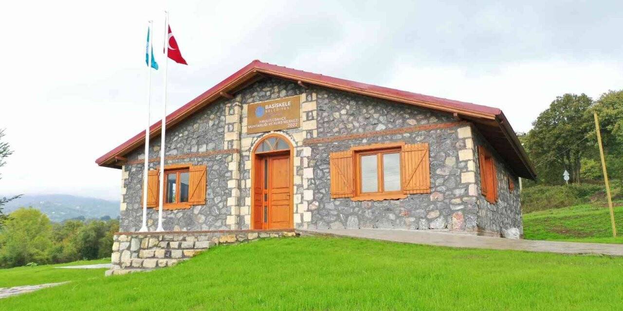 Hem muhtarlık hem kurs merkezi