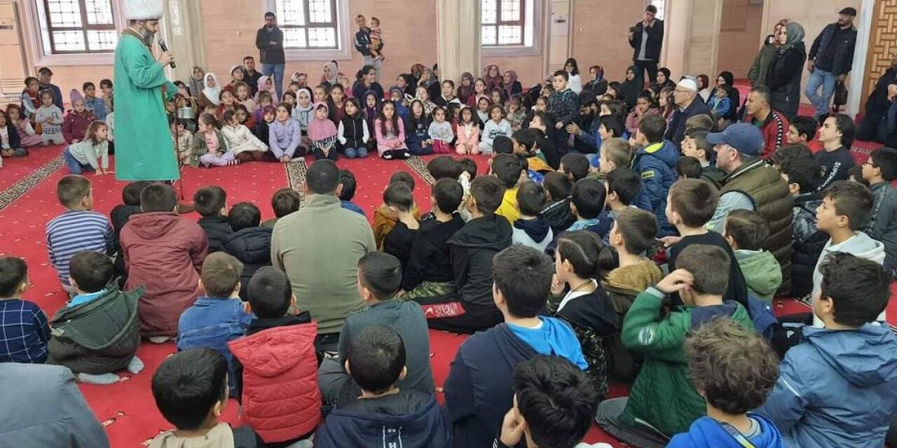 Camide çocuk şenliği