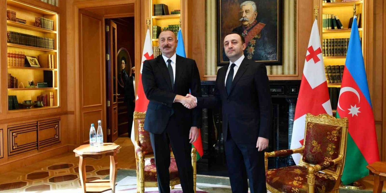 Azerbaycan Cumhurbaşkanı Aliyev Gürcistan’a gitti