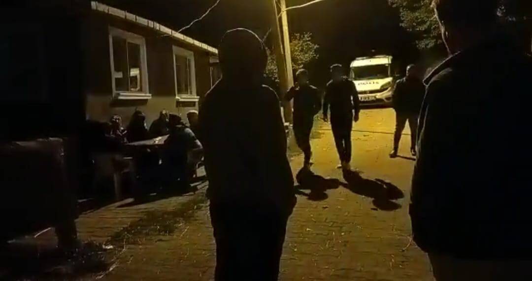 Evinin önünde düşen kadın hayatını kaybetti