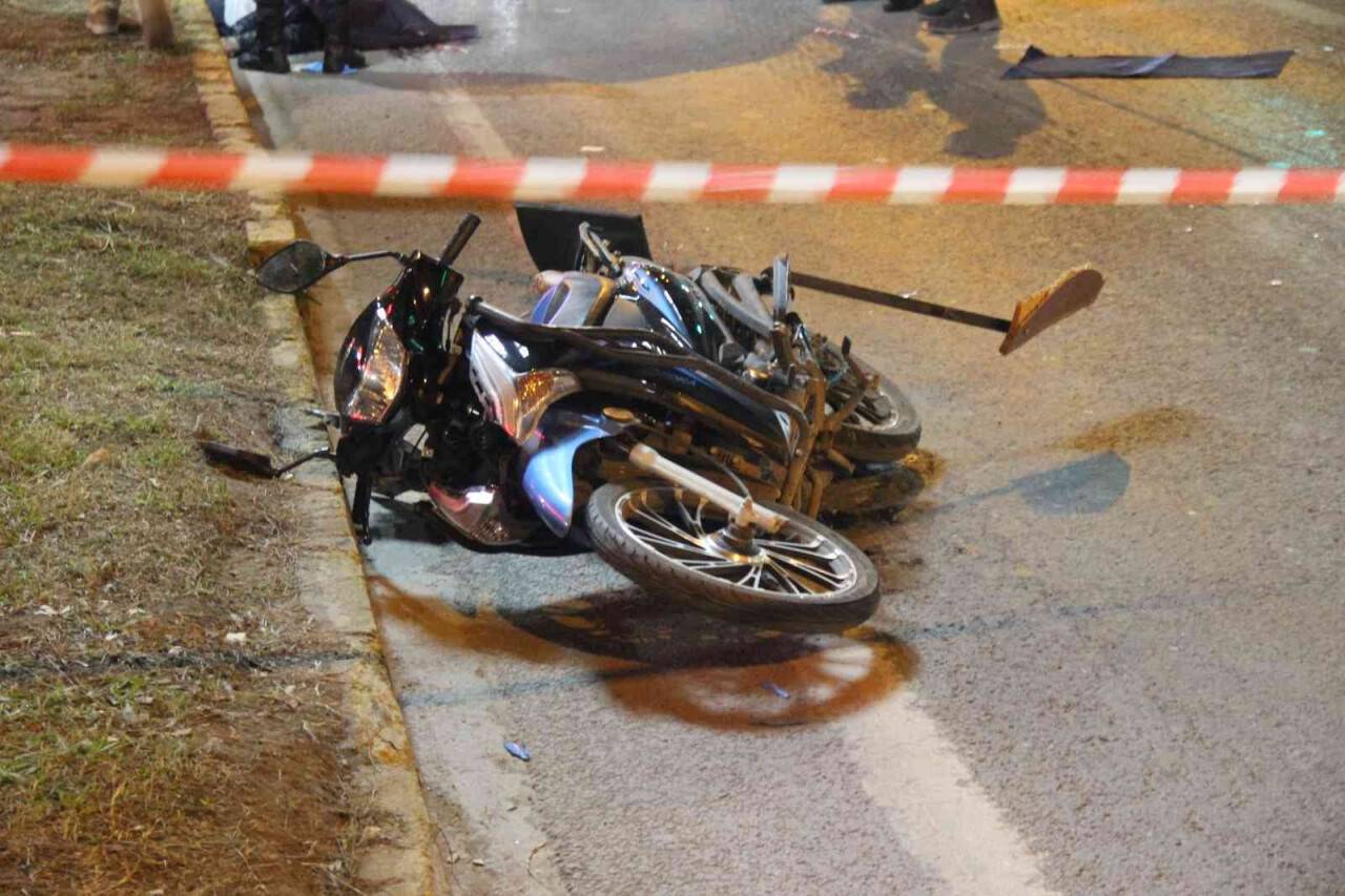 Yolcu otobüsüyle motosiklet çarpıştı: 1 ölü