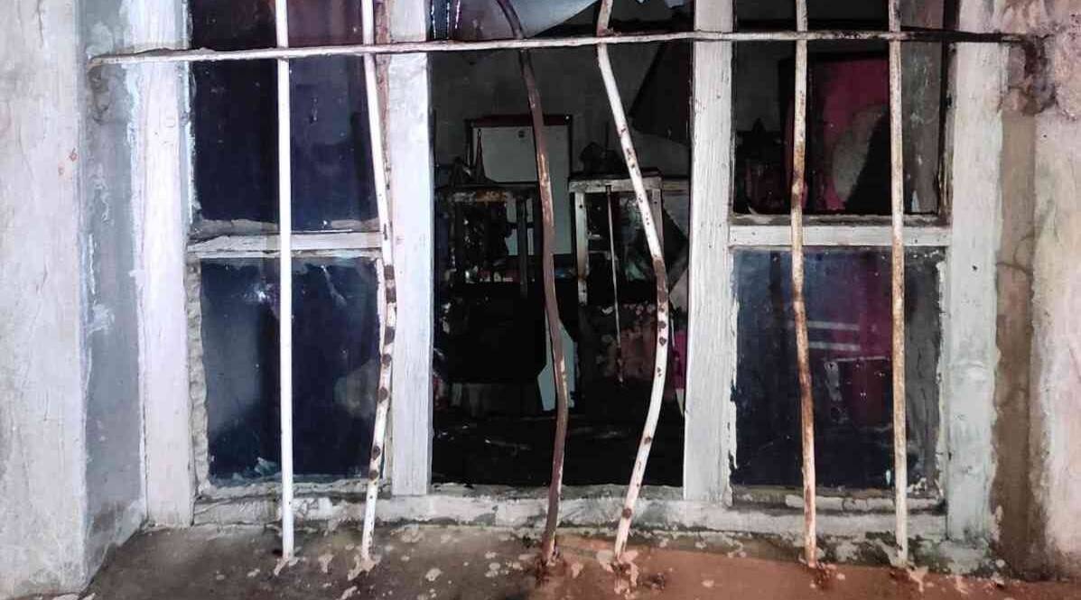 Depo olarak kullanılan evde yangın