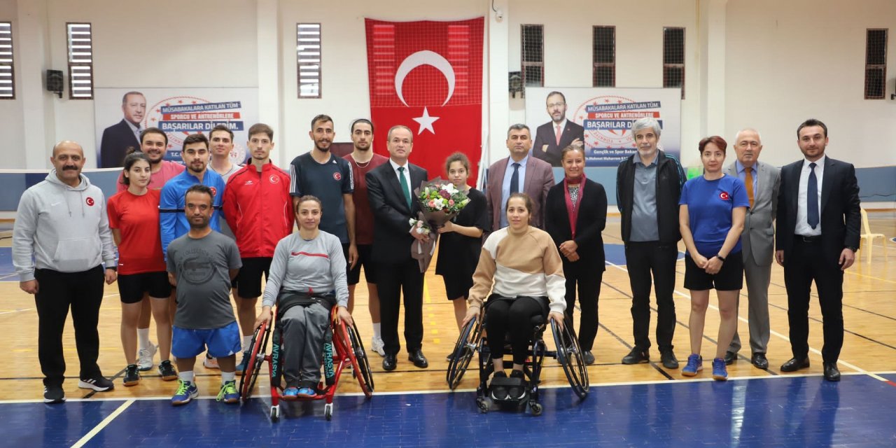 Para Badminton Milli Takımı Konya'da kampta