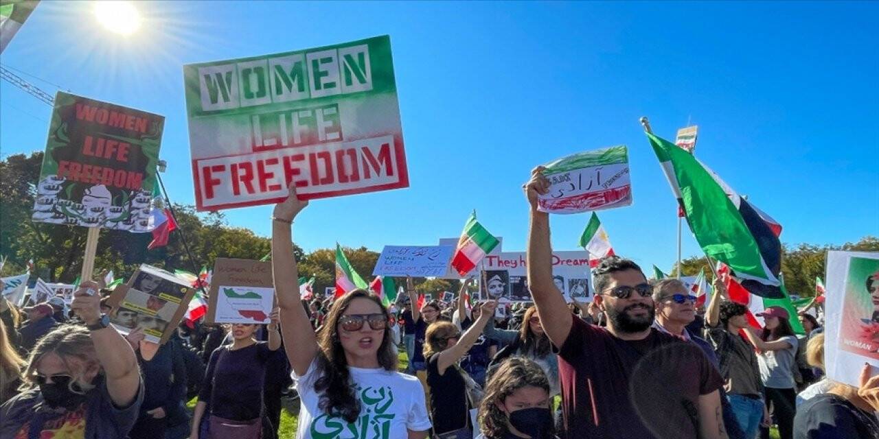 İran İnsan Hakları Kurumu: Protestolarda hayatını kaybedenlerin sayısı 304'e yükseldi