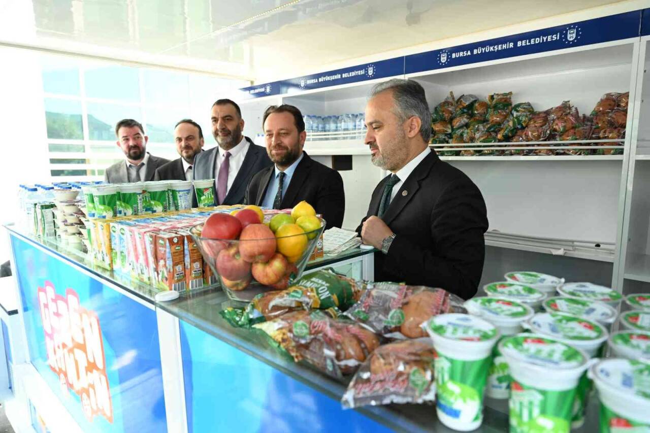 Kantinsiz okullara ‘Gezen Kantin’