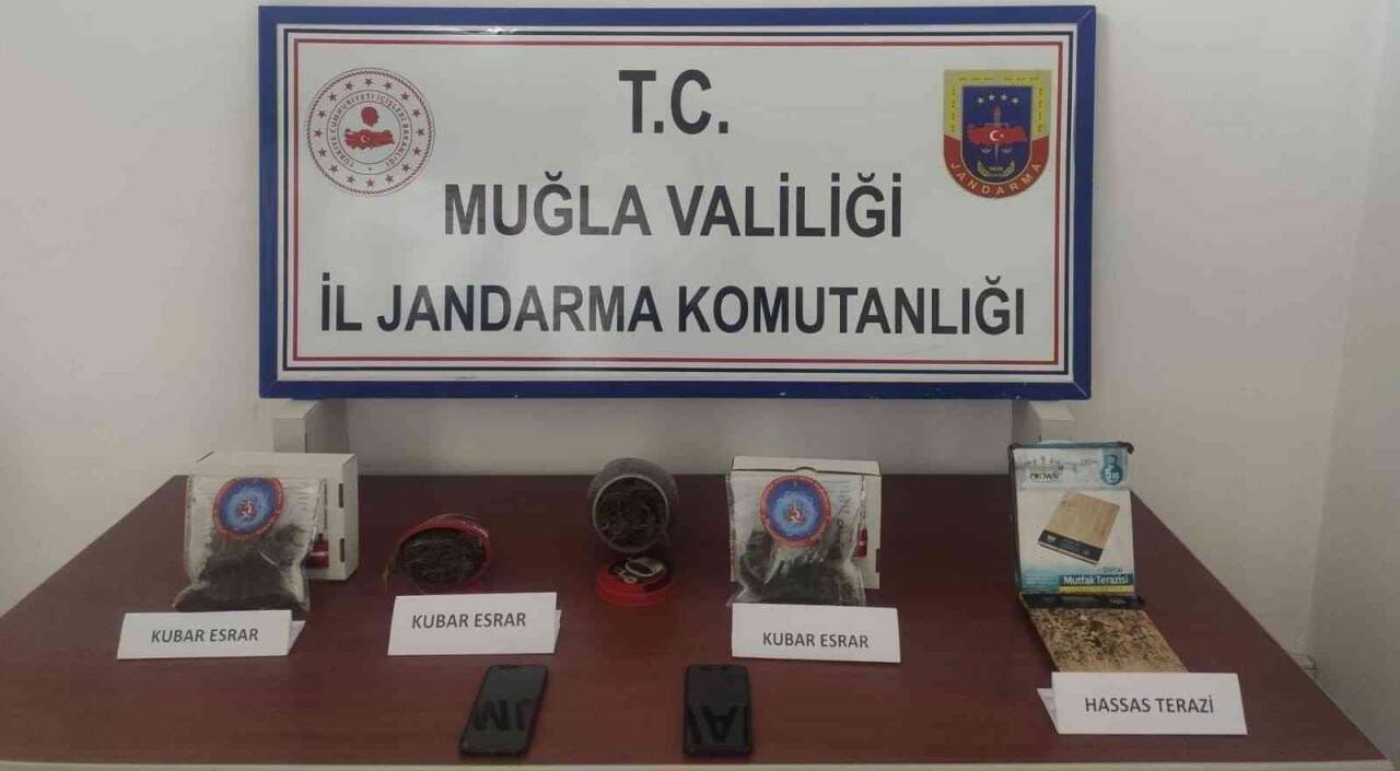 Arı kovanında uyuşturucu ele geçirildi