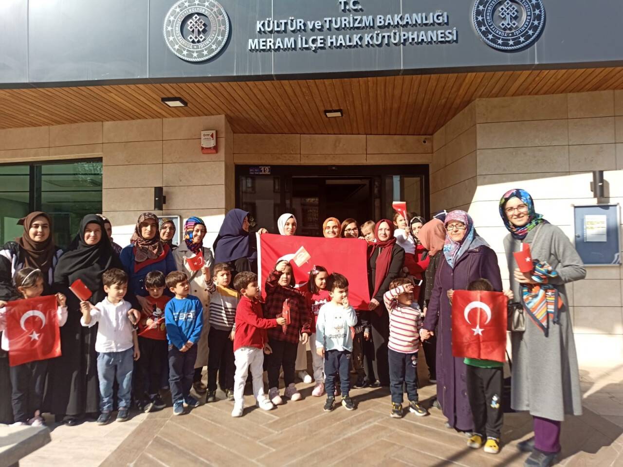 Meram İlçe Halk Kütüphanesi'nde Cumhuriyet Bayramı coşkusu