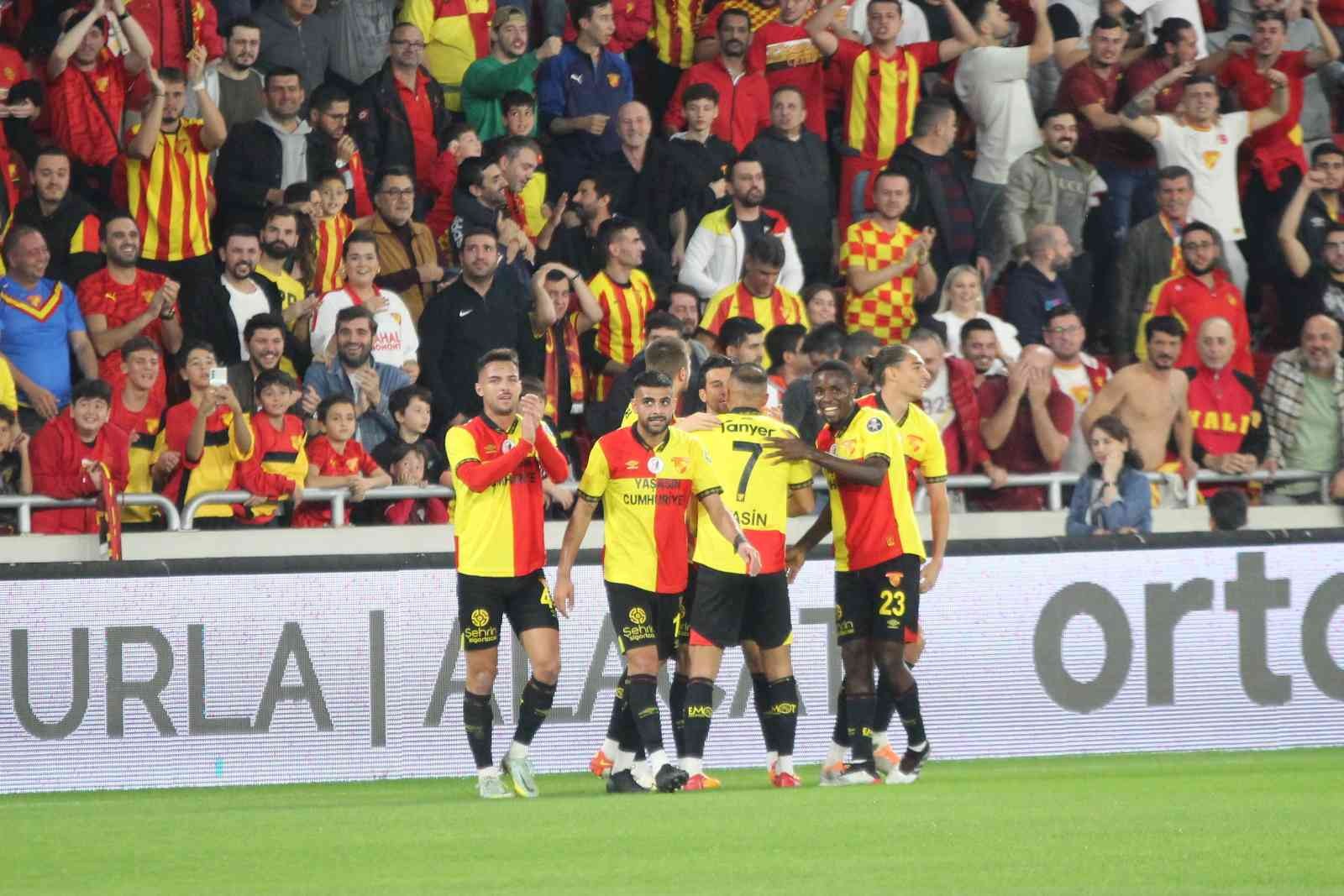 Spor Toto 1. Lig: Göztepe: 5 - Denizlispor: 0