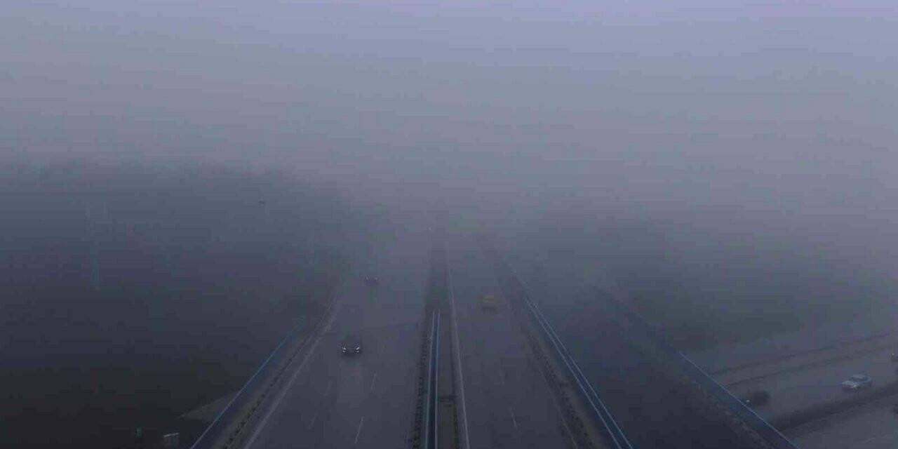 İstanbul Anadolu Yakasında sis etkili oldu