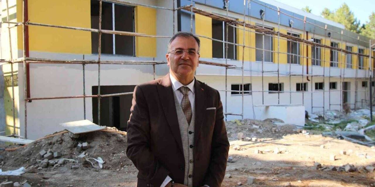 Özdoğan: "İlçemize modern tesisler kazandırma yolunda emin adımlarla ilerliyoruz"