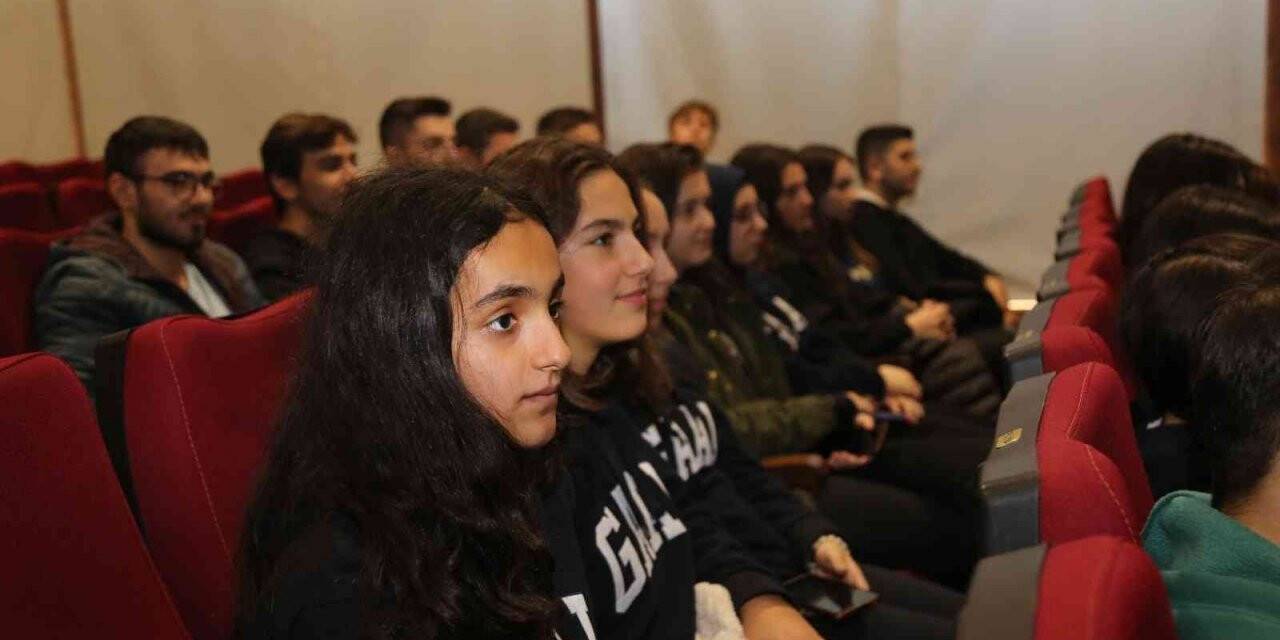 Bu eğitimle gençler kariyer planlarının temelini attı