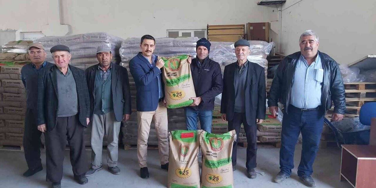 176 çiftçiye yüzde 50 hibe destekli ekmeklik buğday tohumu dağıtıldı