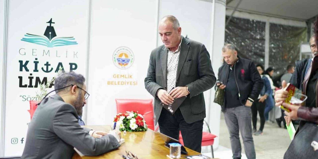 Gemlik Kitap Limanı’nda edebiyat rüzgârı