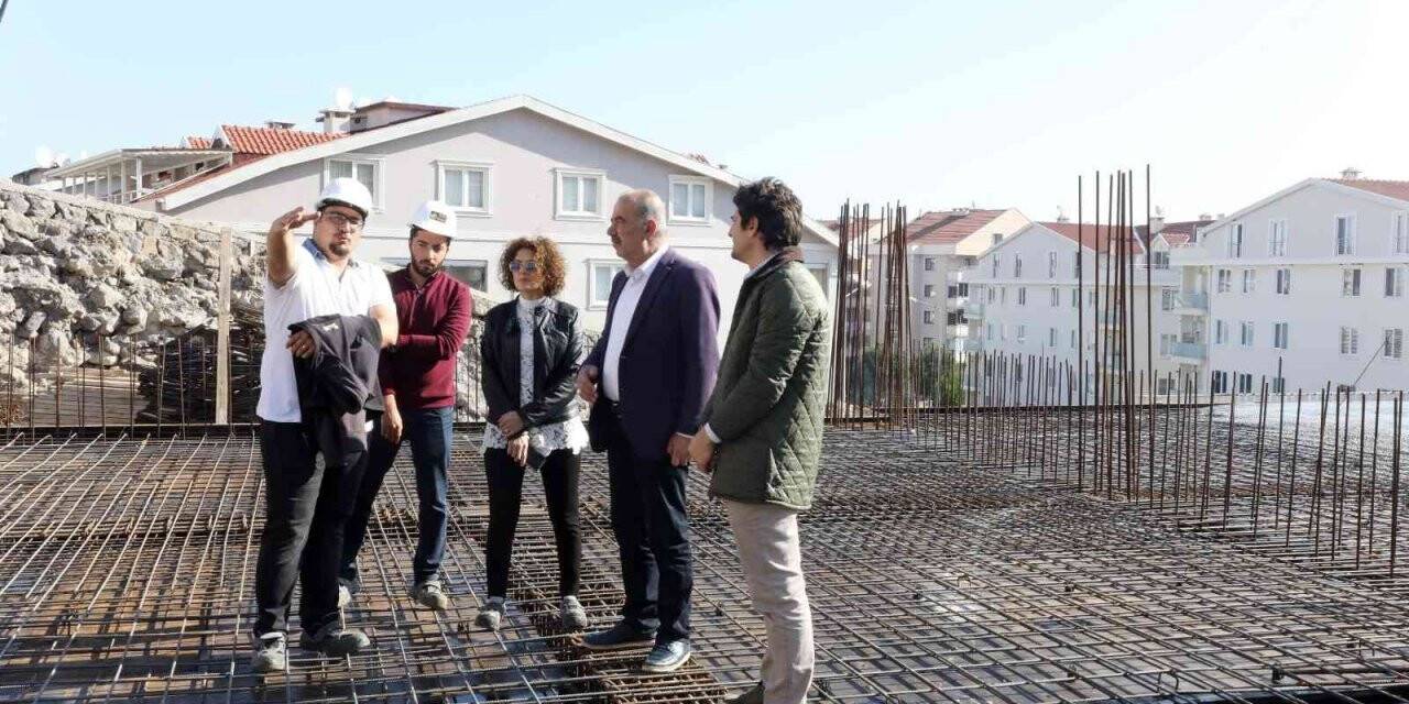 Mudanya’da kapalı pazar yerinde çalışmalar sürüyor