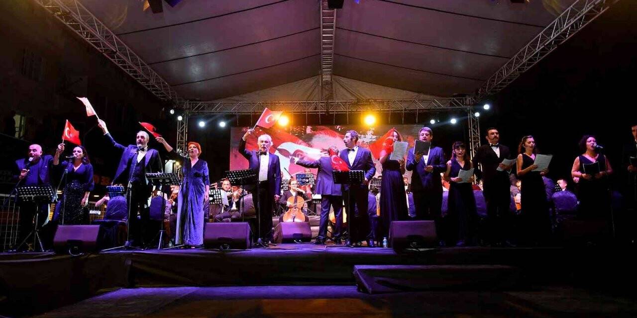 Mersin’de Cumhuriyet Bayramı kutlamaları erken başladı