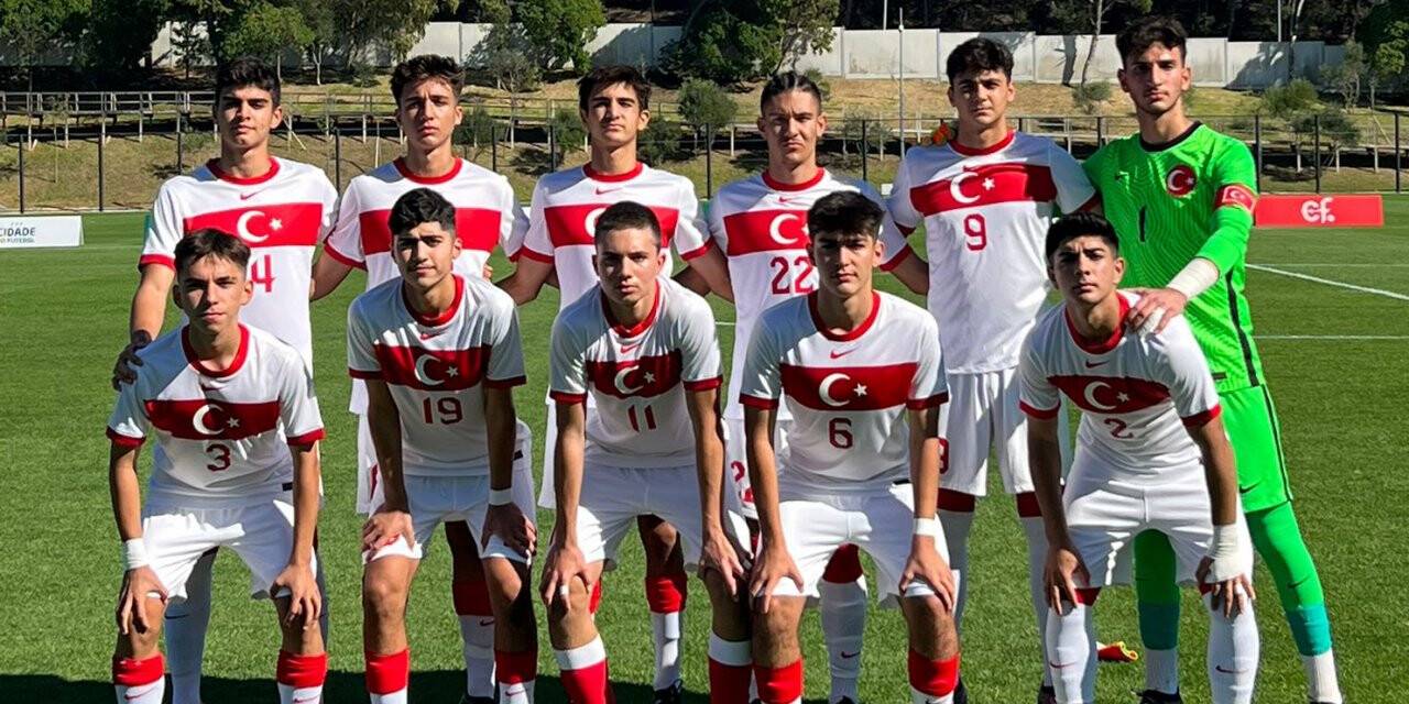 Konyasporlu 4 oyuncuya milli davet