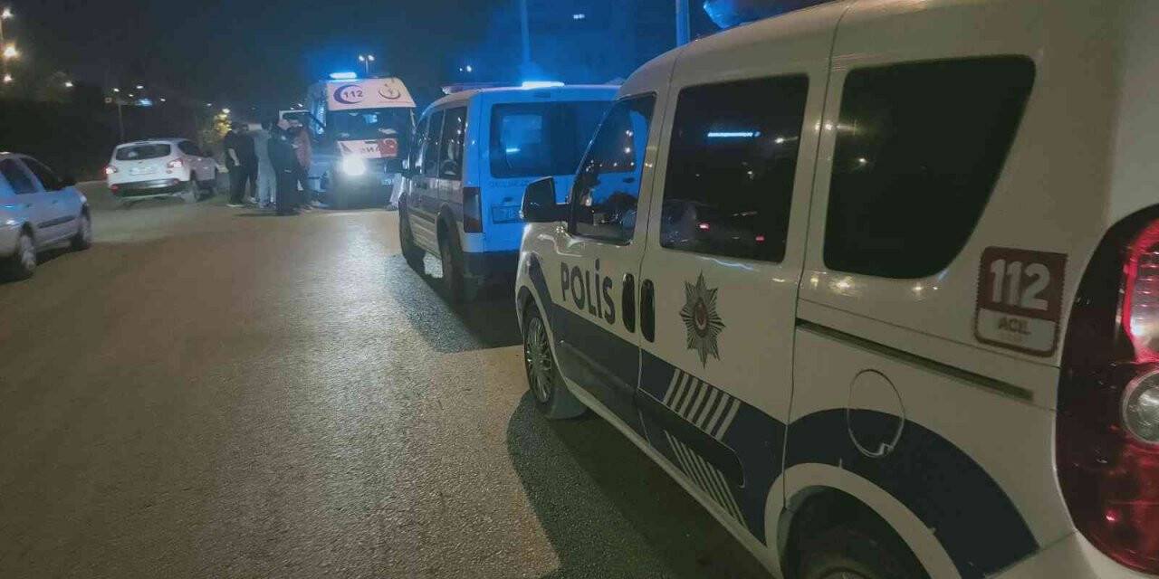 Bıçaklı kavga: Ağabey ve kardeşi yaralandı