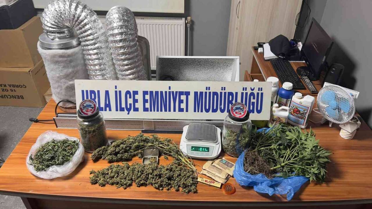 Urla'da polisin takibi uyuşturucu ticaretine geçit vermedi