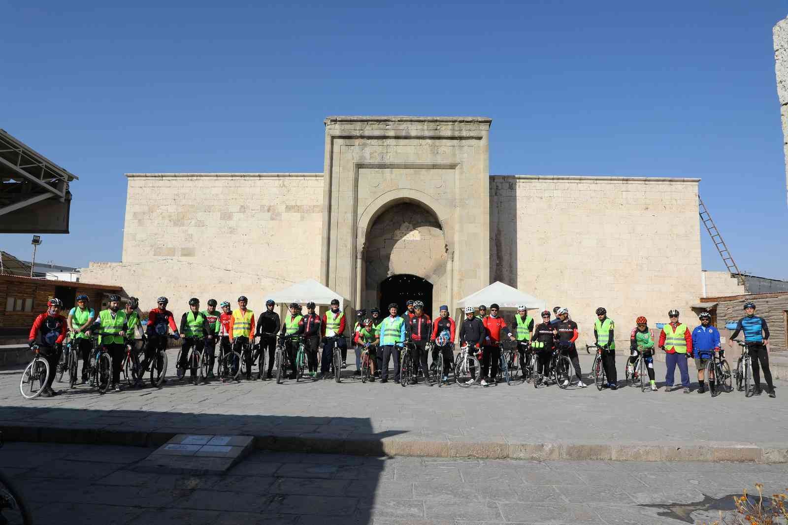 Konya Büyükşehir Belediyesi'nden ‘Dünya Şehircilik Günü’nde bisiklet turu