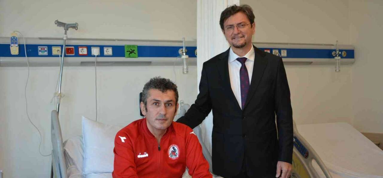 Kötü huylu devasa kitle göğsünden çıkarıldı