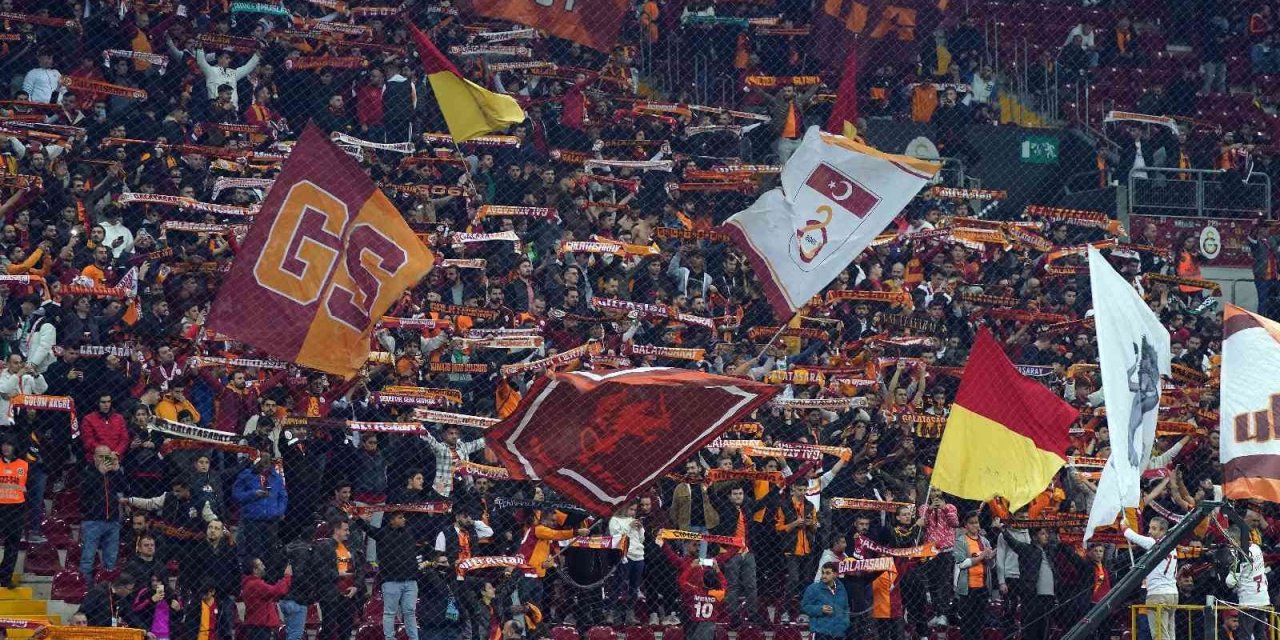 Galatasaray - Ofspor maçını 23 bin 5 taraftar izledi