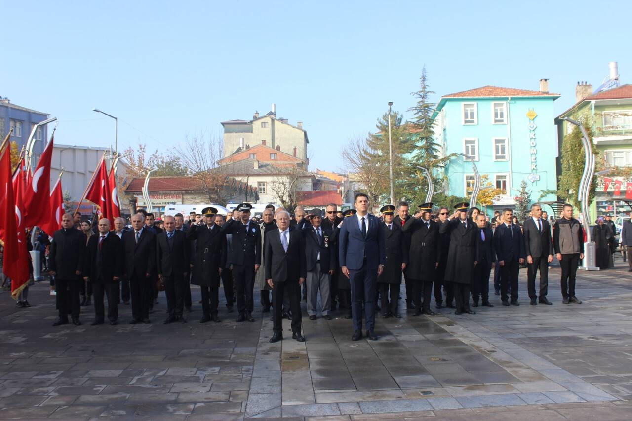 Atatürk vefatının 84.yılında gerçekleştirilen törenle anıldı