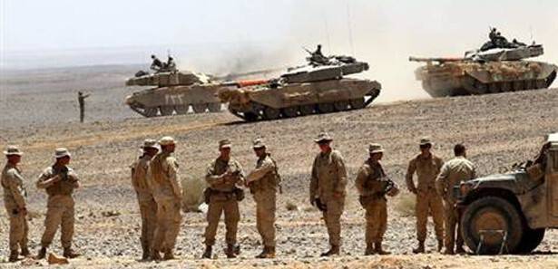 İSRAİL'İN BİR ZIRHLI ARACI İMHA EDİLDİ