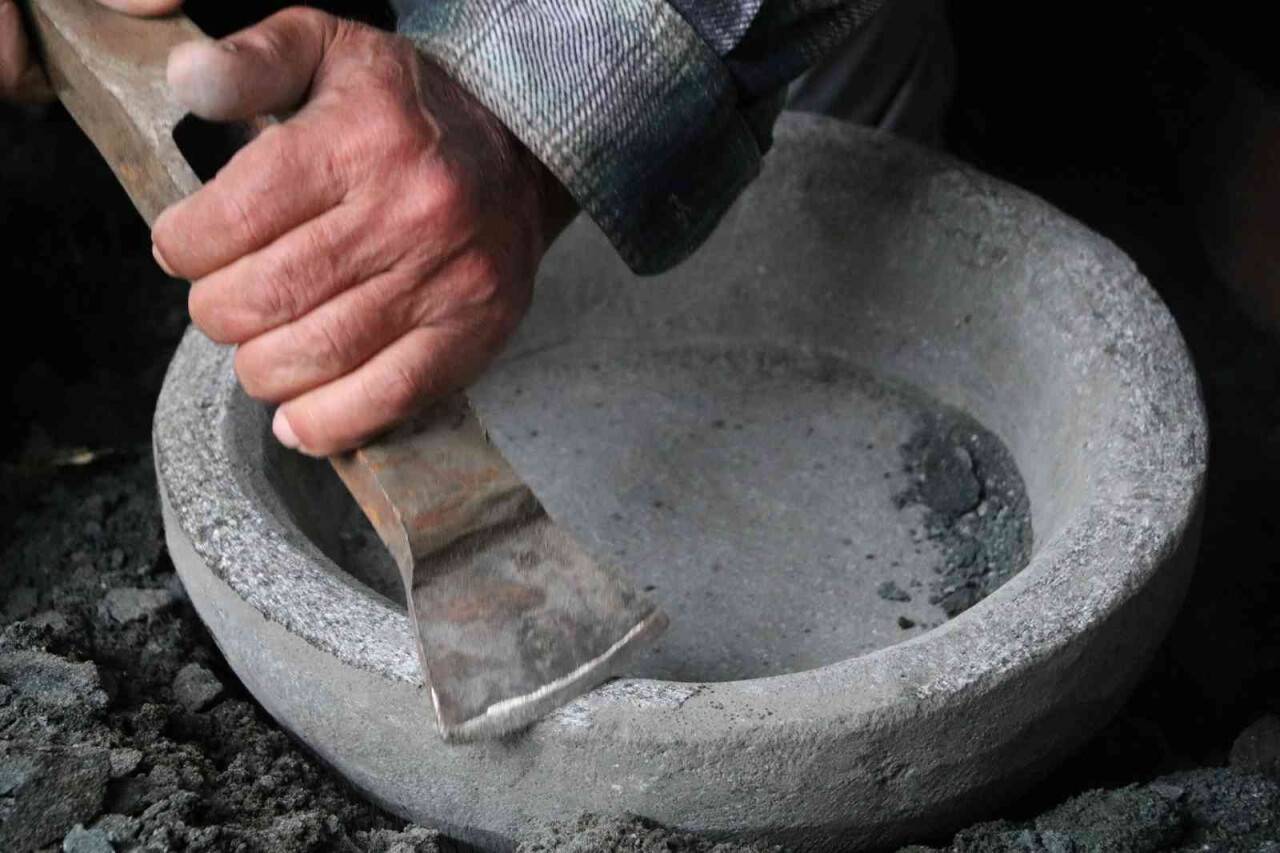 Pileki taşının  son ustası mesleğini yaşatmaya çalışıyor