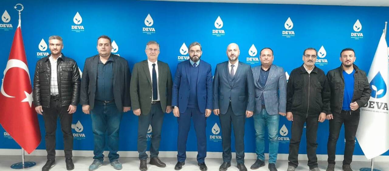 Deva Partisi'ne, Eğitim-İş'ten ziyaret