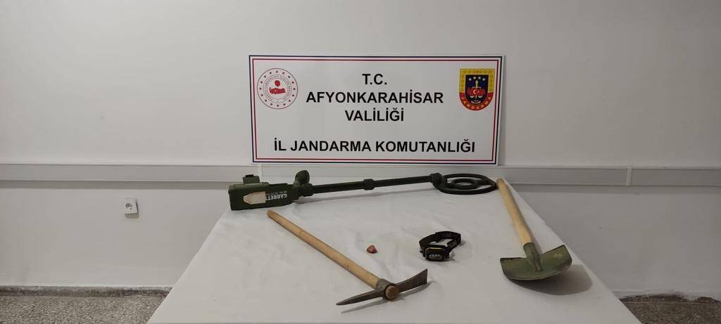 Define avcılarına suçüstü