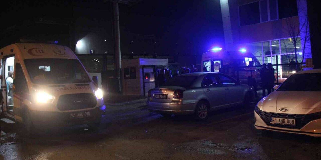 Zehirlenen çok sayıda fabrika işçisi hastaneye kaldırıldı